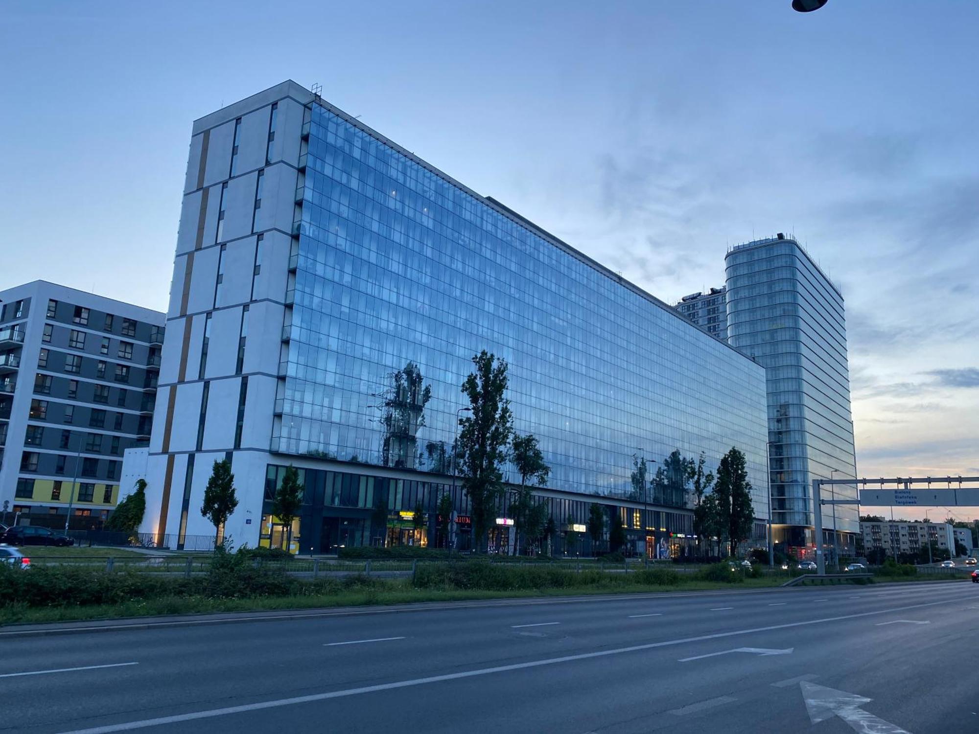 Apartamenty Wola Tower Na Prymasa - Z Widokiem Na City Warszawa Exteriör bild